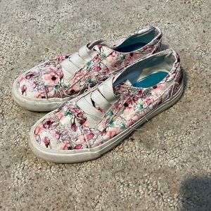 Cute floral shoe